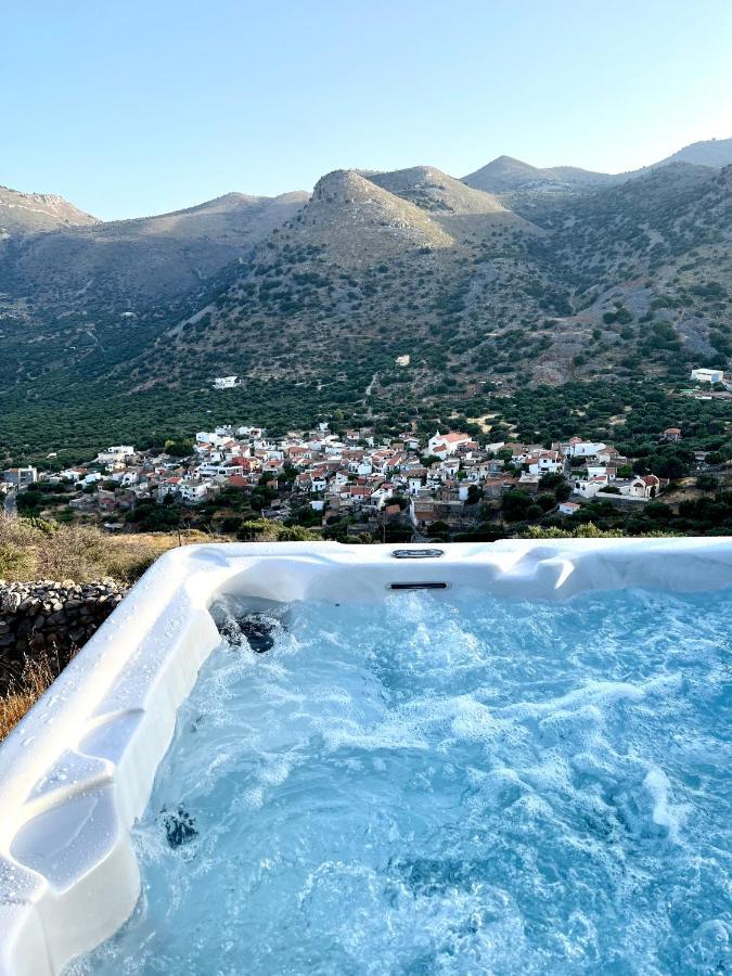 Villa Estee, Luxury Villa With Private Infinity Pool And Jacuzzi Елунда Екстер'єр фото