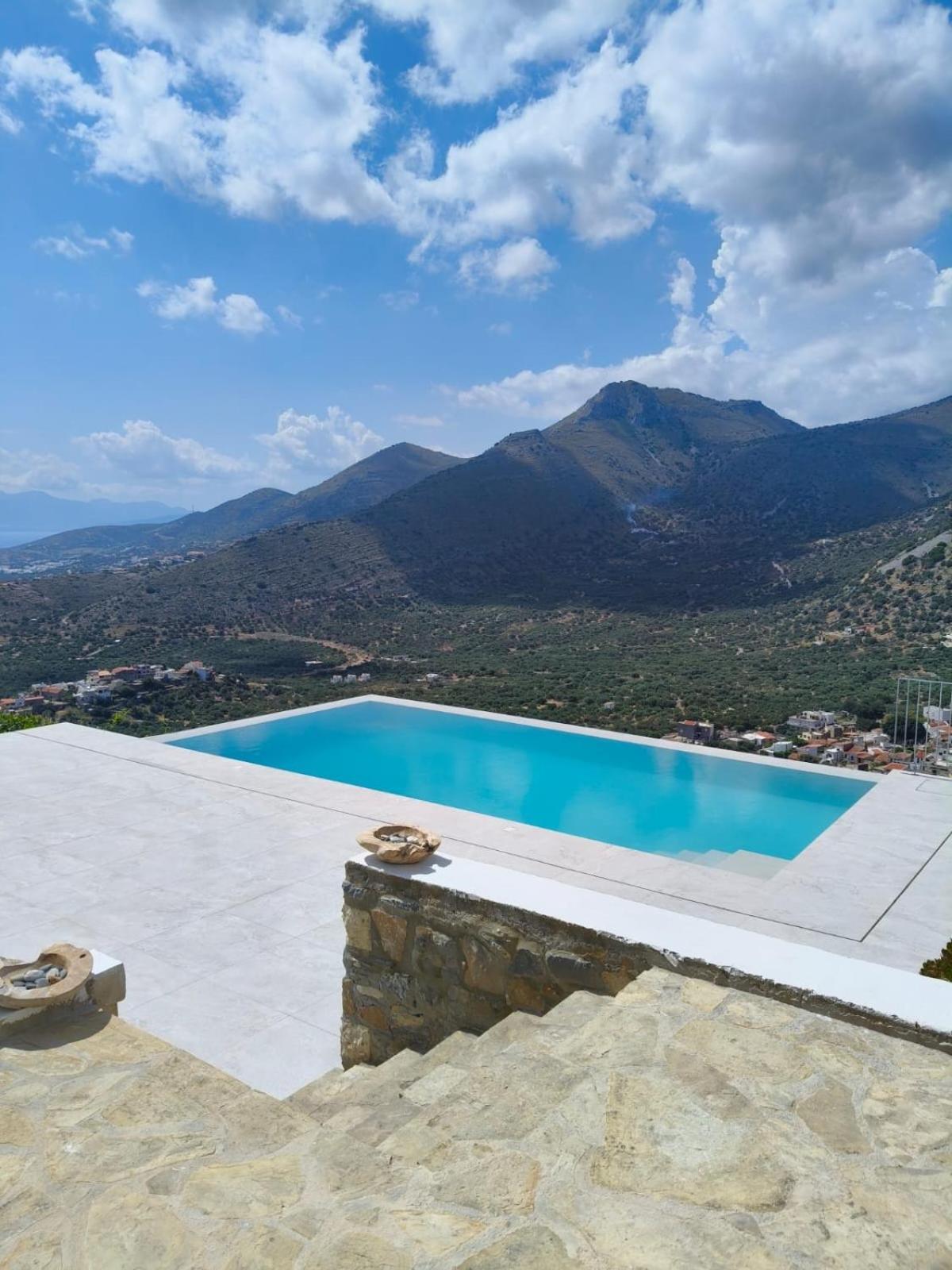 Villa Estee, Luxury Villa With Private Infinity Pool And Jacuzzi Елунда Екстер'єр фото