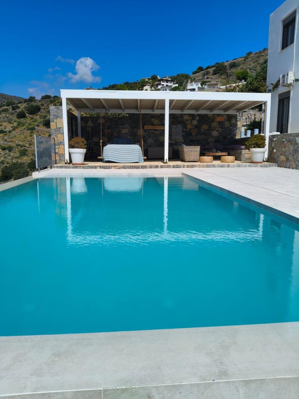 Villa Estee, Luxury Villa With Private Infinity Pool And Jacuzzi Елунда Екстер'єр фото