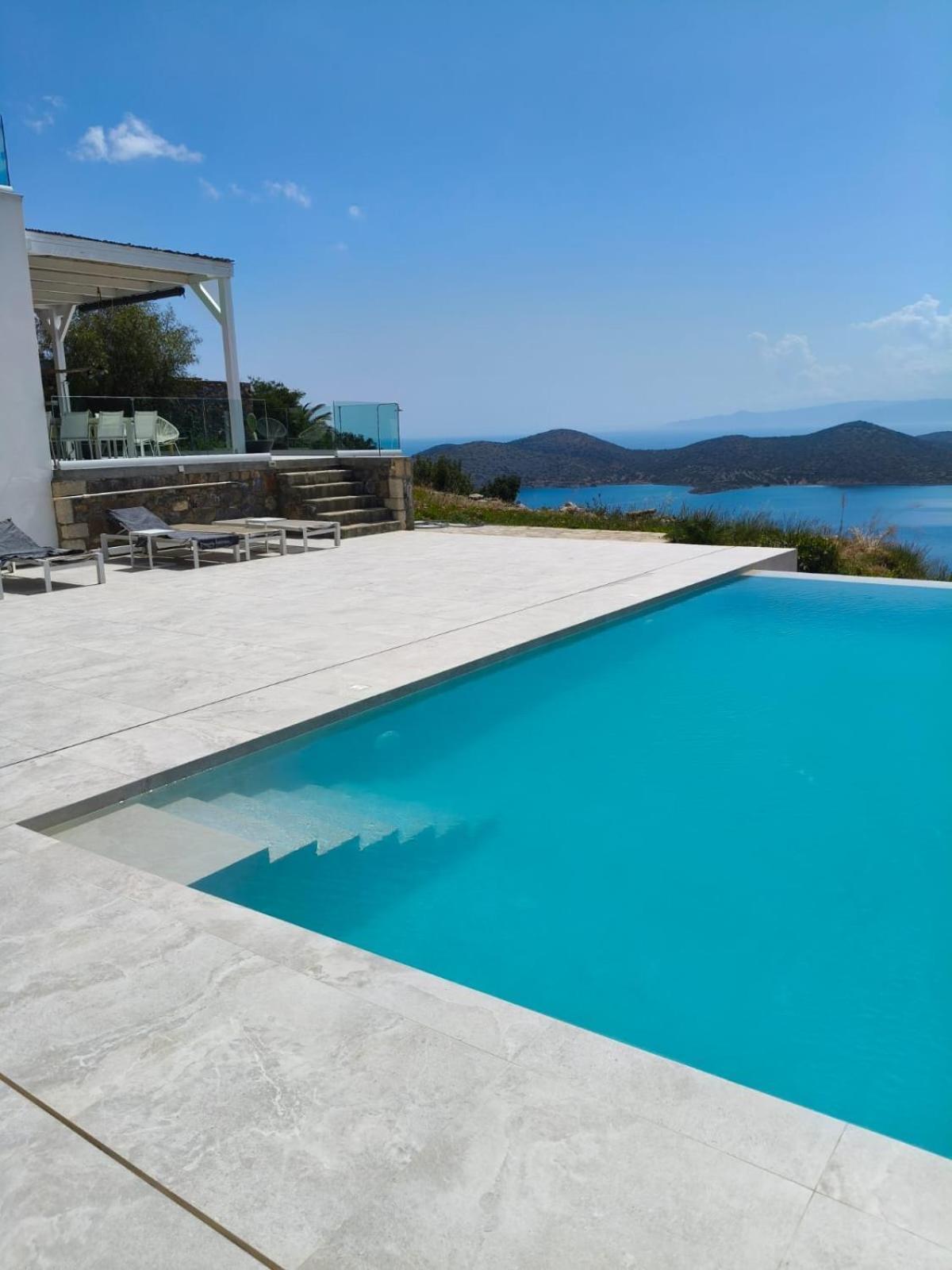 Villa Estee, Luxury Villa With Private Infinity Pool And Jacuzzi Елунда Екстер'єр фото